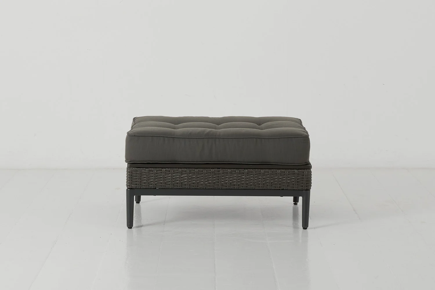 Model 02 Garden Ottoman