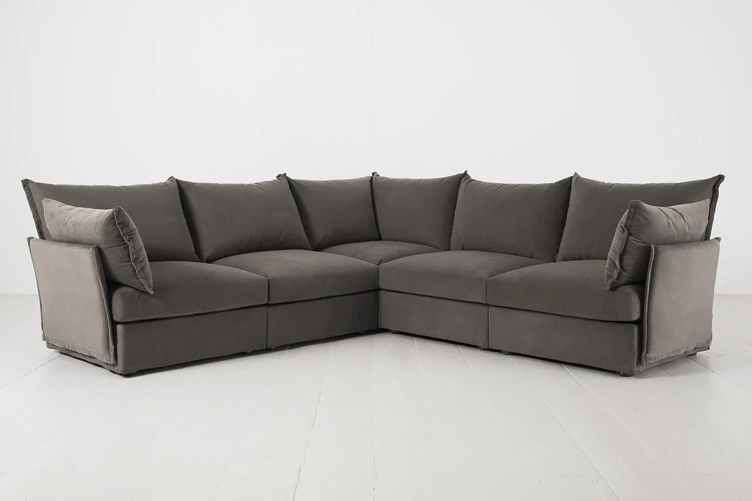 Model 06 Corner Sofa - Image 4